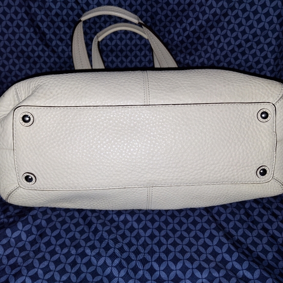 Coach Bag - Picture 3 of 6